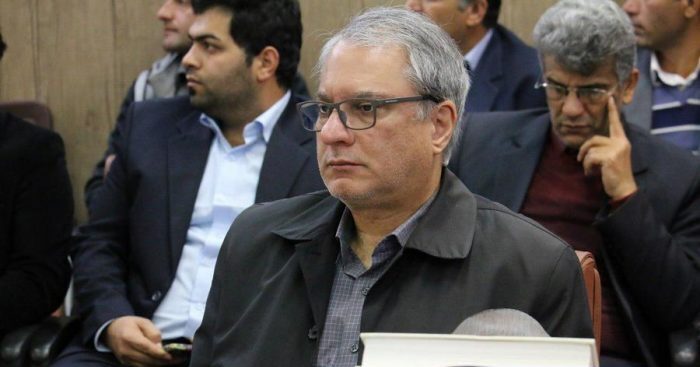 یکی از راه حلهای رفع مشکل نقدینگی واحدها صنعتی از طریق ورود به بازارهای سرمایه‌ای میسر است