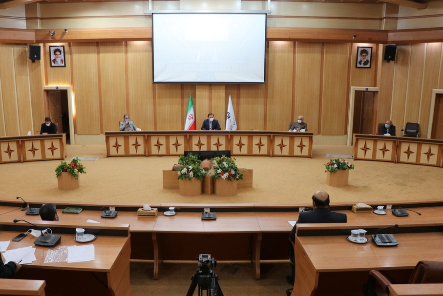 تکمیل پروژههای نیمهتمام، طبق برنامه زمانبندی باشد