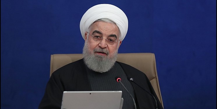 روحانی: مراسم ۲۲ بهمن به‌صورت نمادین و خودرویی برگزار می‌شود