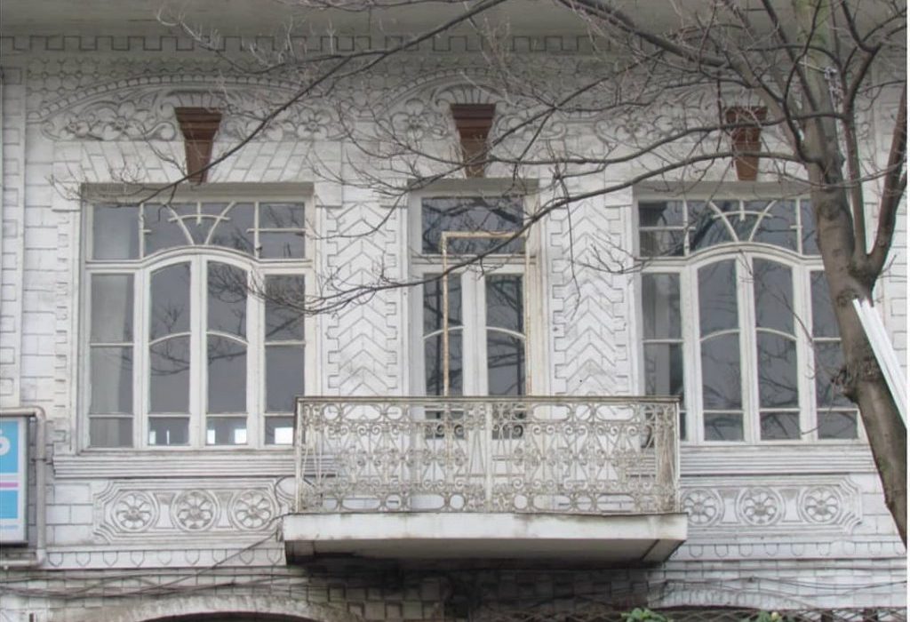 هتل فردوسی رشت با خروج از فهرست آثار ملی تخریب می‌شود