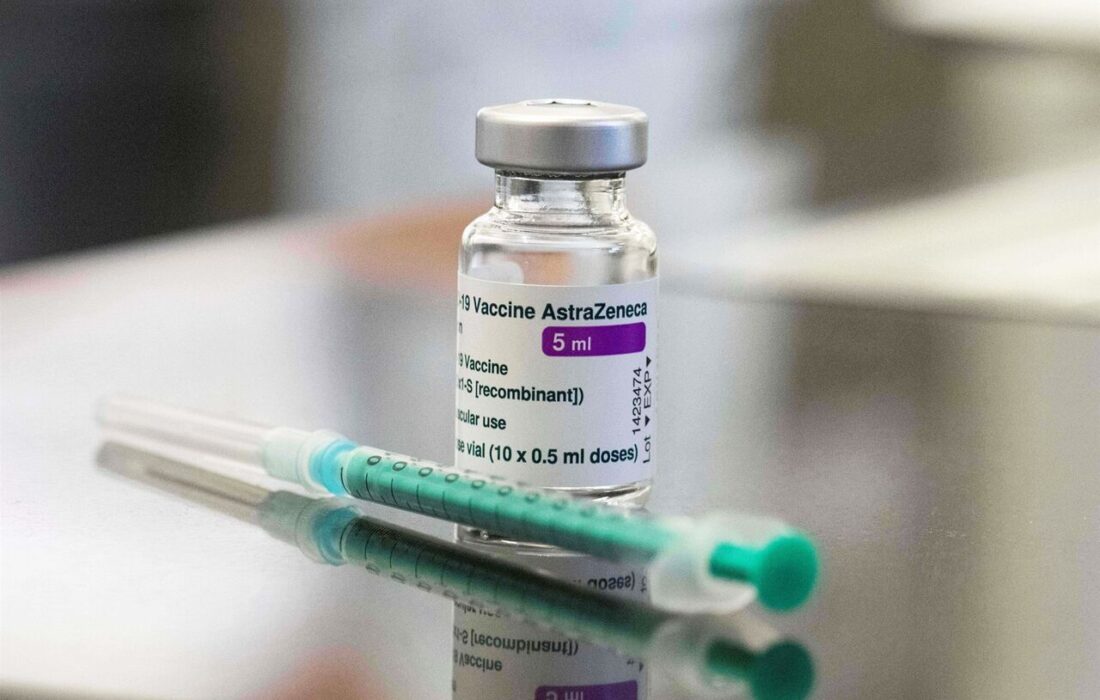 متقاضیان واکسن آسترازنکا درخواست خود را ثبت کنند