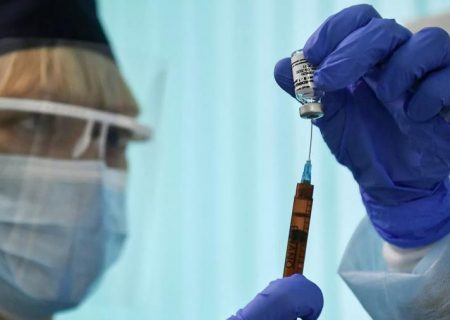 تزریق واکسن کرونا در ایران اجباری می‌شود؟