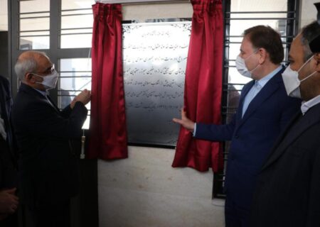 افتتاح مدرسه حسن حجتی در رشت و کاشت نهال در آستانه روز درختکاری