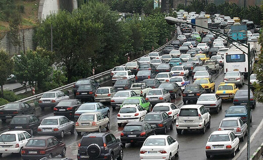 افزایش ۲ برابری تردد خودروها در خیابان های رشت