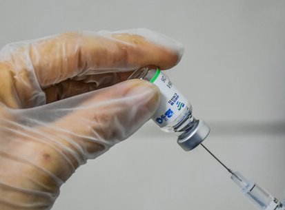تزریق دوز سوم واکسن کرونا ۸ ماه پس از تزریق دوز دوم