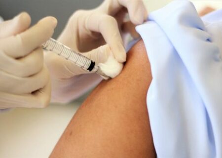 دُز سوم واکسن کرونا ایمنی بدن را بالاتر می‌برد
