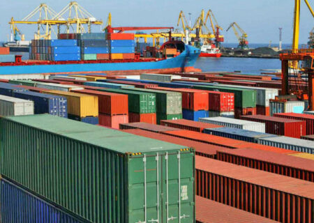 صادرات کالا از منطقه آزاد انزلی از مرز ۲۰۰ میلیون دلار گذشت