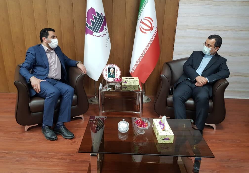 برای رفع مشکلات فعالان حوزه صنایع کوچک باید چاره اندیشی شود
