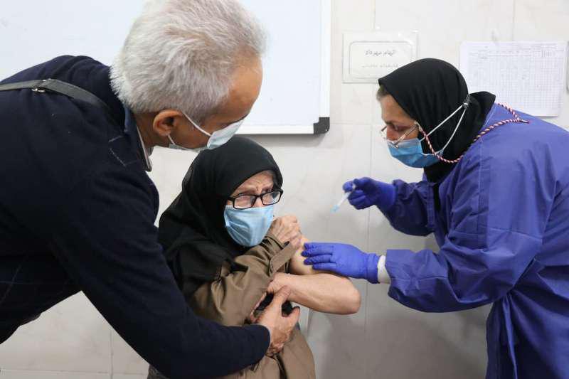 واکسیناسیون بیش از ۶۹ درصد گیلانی‌ها علیه ویروس کرونا