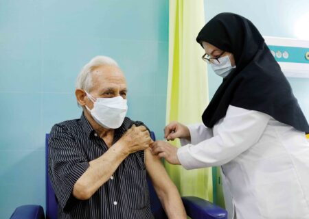 زمان واکسیناسیون افراد بالای ۶۵ سال اعلام شد