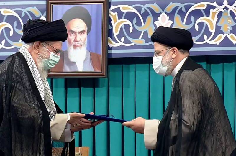 هشتمین رییسجمهوری ایران با حکم رهبر انقلاب تنفیذ شد