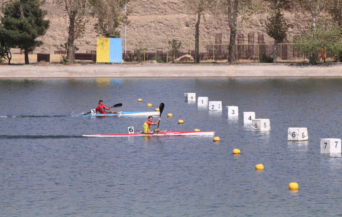 قهرمانی تیم قایقرانی آب‌های آرام مردان گیلان در رقابت‌های کشور