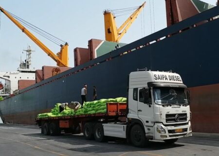 ترخیص فوری محموله ۱۶ هزار تنی برنج وارداتی از بندر شهید رجایی با صدور دستور قضایی