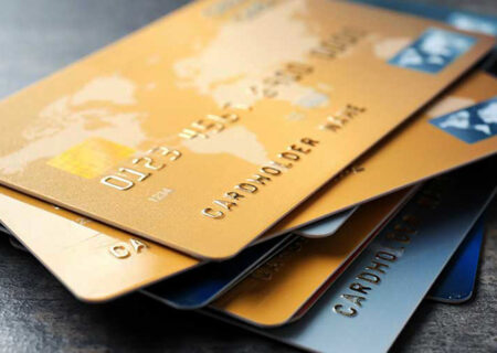 پیشنهاد اختصاص کارت اعتباری به مردم با حذف ارز ۴۲۰۰ تومانی