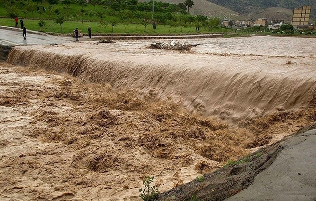 هشدار جاری شدن سیلاب در مناطق مختلف گیلان