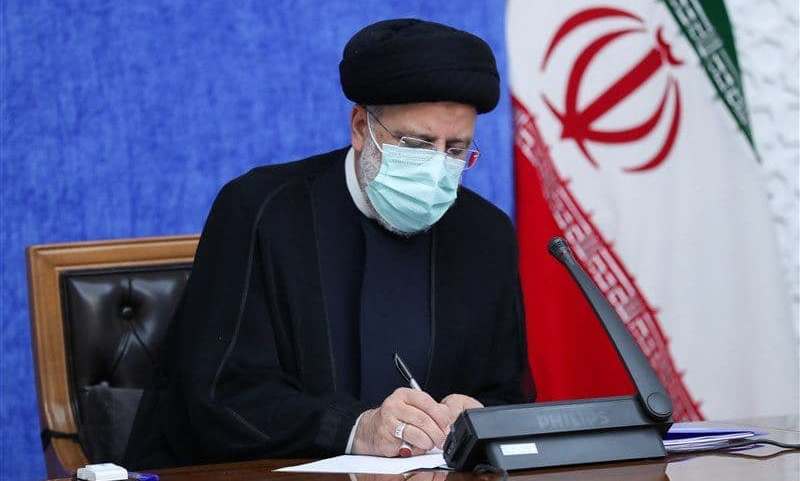 آغاز عملیات اجرایی ۴۸ پروژه بزرگ صنعتی کشور با امضای رئیسجمهور