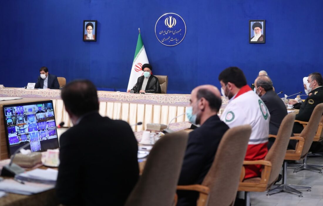 حضوری برگزار نشدن کلاسهای درس و امتحانات مدارس و دانشگاهها تخلف است