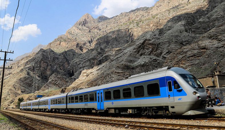 پیشفروش بلیت قطارهای مسافری مهرماه آغاز شد