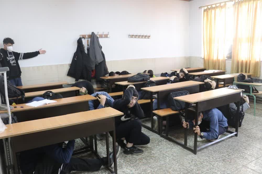 مدرسه ایمن و جامعه تاب آور