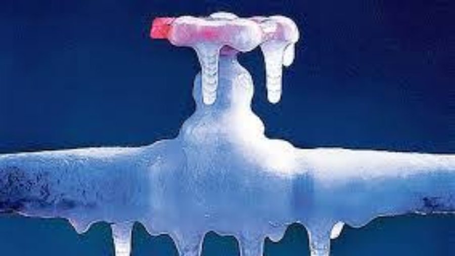 خطر یخ زدگی کنتور و شبكه آب در سرما را جدی بگیرید