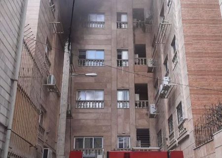 آتش سوزی در طبقه سوم آپارتمانی در رشت