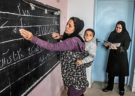 جذب بیش از ۴ هزار گیلانی در دوره‌های سوادآموزی