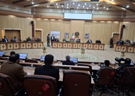 رونمایی از پوستر شعار سال انقلاب در رشت