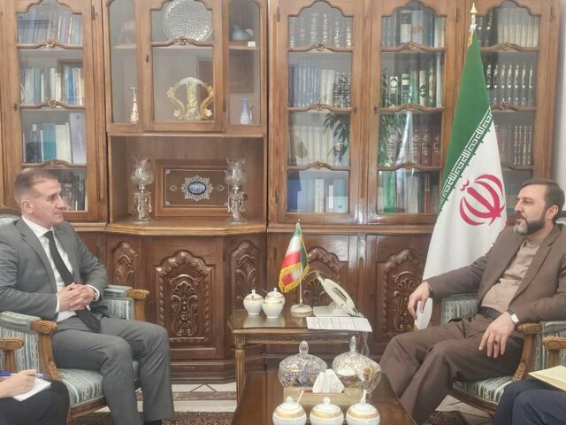 توسعه همکاری‌ها در حوزه خزر، محور گفتگوی غریب‌آبادی و سفیر آذربایجان در ایران
