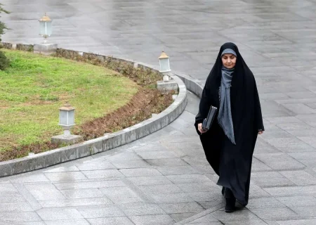 وزیر راه: بازسازی مناطق خسارت دیده در جنگ در اولویت ماست