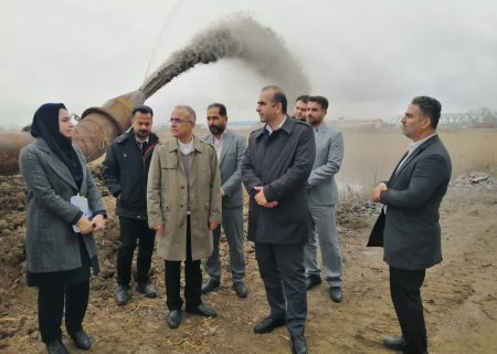 آغاز لایروبی حوضچه آرامش بندر کاسپین