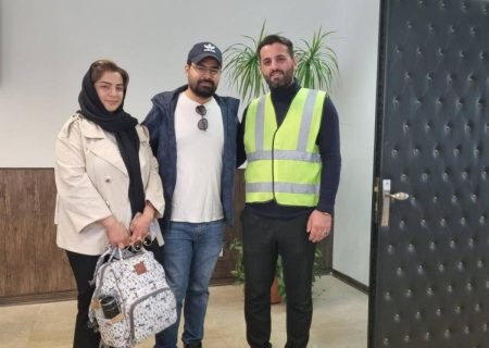 پاکبانِ پاکدست منطقه آزاد انزلی،کیف طلا و پول پیدا شده را به صاحبش تحویل داد