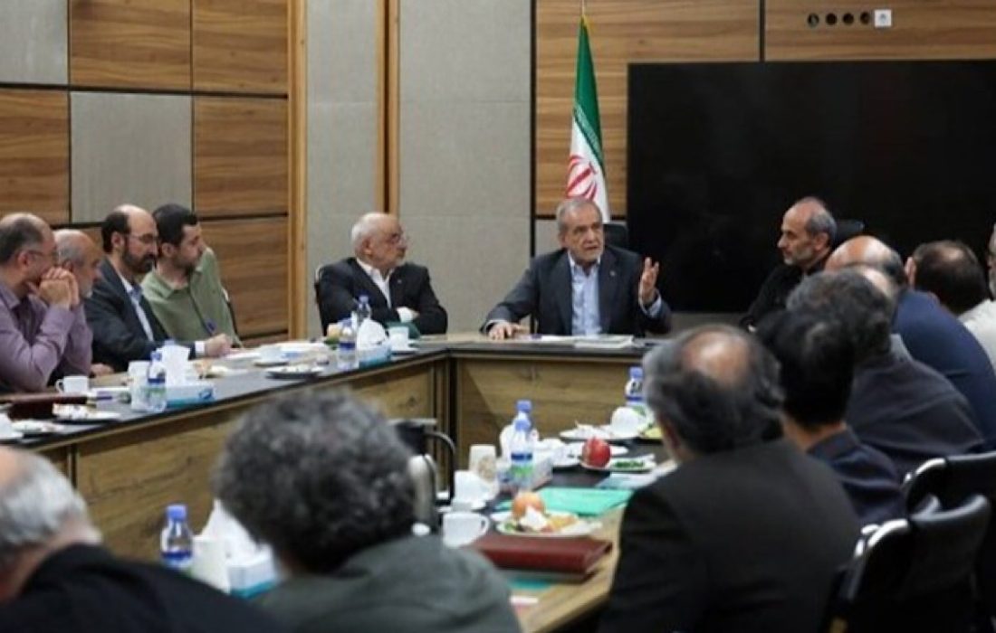 پزشکیان: بدون اذن رهبری هیچ تصمیمی اتخاذ نخواهد شد