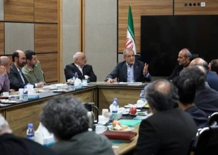 پزشکیان: بدون اذن رهبری هیچ تصمیمی اتخاذ نخواهد شد