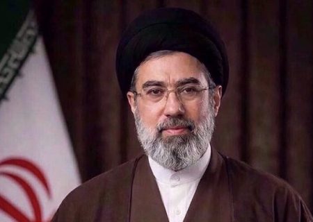 رهبر انقلاب: نماز، پشتوانه جهاد و فتح و ظفر در میدان مبارزه امروز ملت ایران است